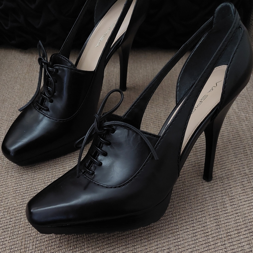 VIA SPIGA ITALIAN LEATHER OXFORD PLATFORM PUMPS